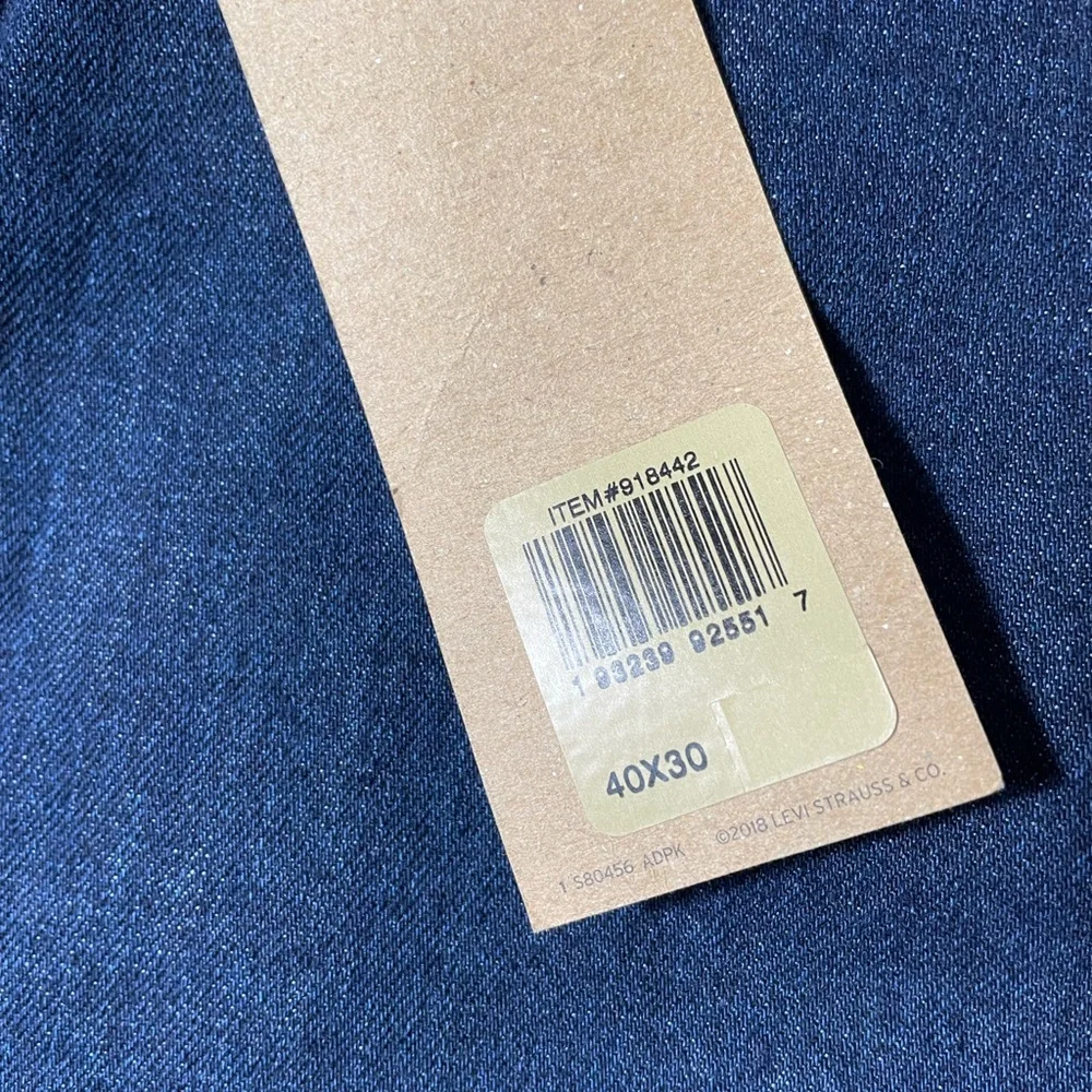 NWT Levi’s 505 Regular Fit straight leg Blue denim jeans men’s size 40 x 30